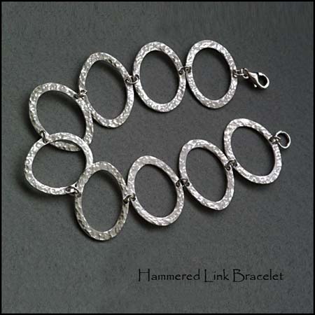 B - Hammered Link Bracelet