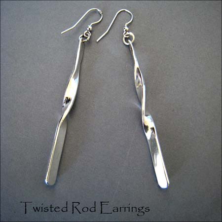 E - Twisted Rod Earrings