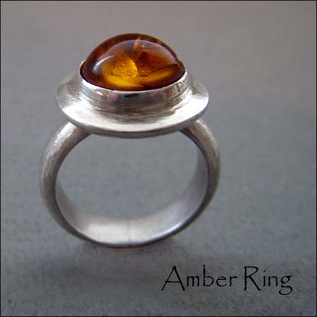 R - Amber Ring