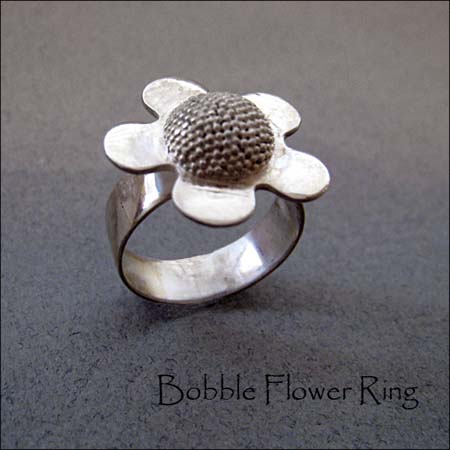 R - Bobble Flower Ring
